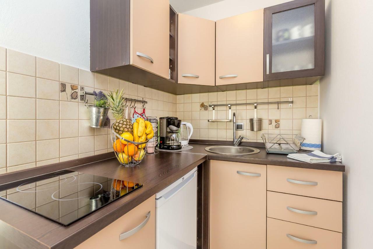 오미살즈 Studio Apartman Magdalena 아파트 외부 사진